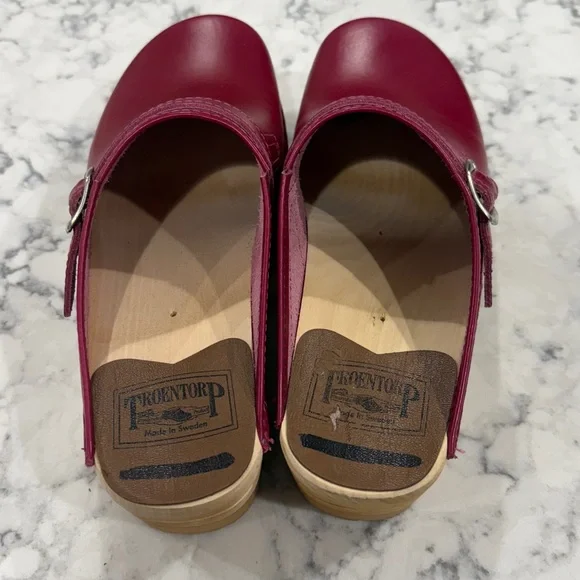 Troentorp “Raspberry” color Leather Clogs with Buckle New Without tags - Picture 2 of 8